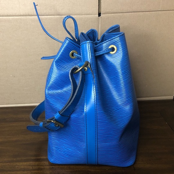 LOUIS VUITTON Petite Noe Toledo Blue Epi Leather Drawstring Bucket Bag AUTHENTIC - Picture 5 of 17